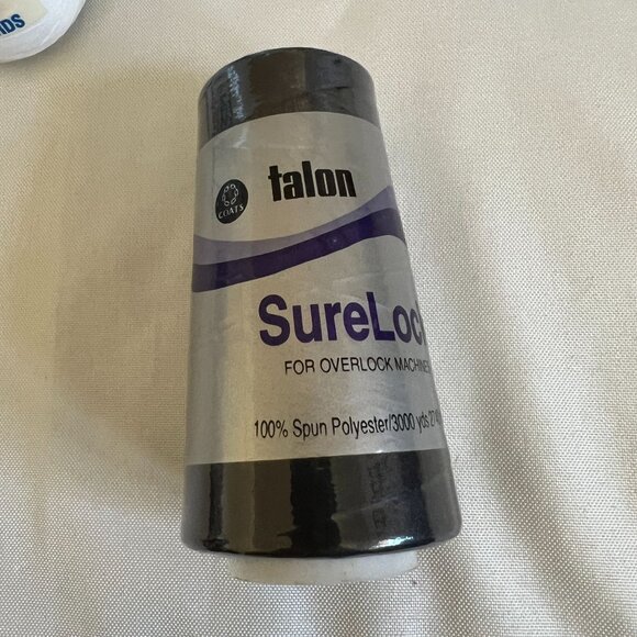 7 Spools Of Serger Thread 100% Spun Polyester 3000 Yards Each New White & Black - Picture 3 of 4